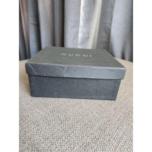 AUTHENTIC Vintage GUCCI GARMENT/GIFT BOX 8 x 7 x 3.5" *EMPTY* - Picture 3 of 10